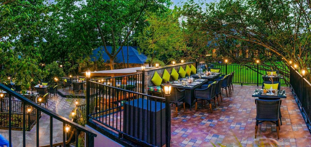 The sitting arrangement at the Middle deck of Jungle Grill restaurant
