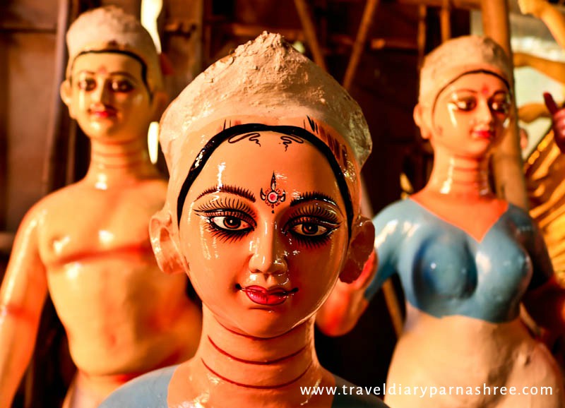 Making Of Durga Idols in C R Park, Delhi
